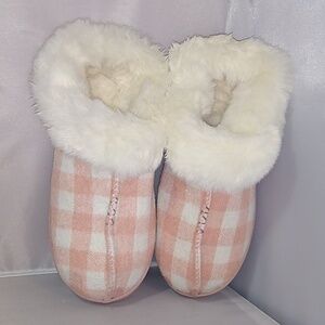LC Lauren Conrad Faux Fur Clog Slippers 🌸